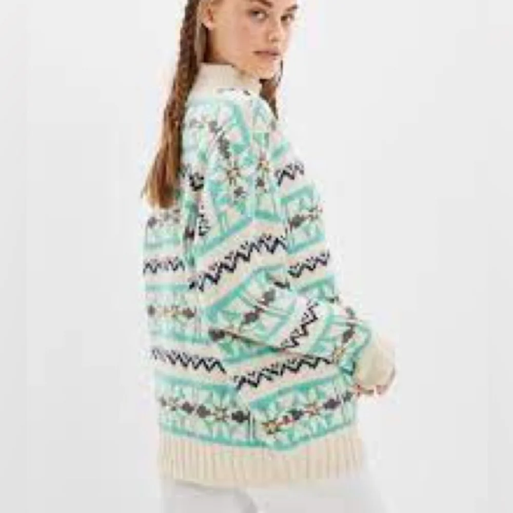 AE Oversized Fairisle Mock Neck Sweater Size Medium - Picture 2 of 13